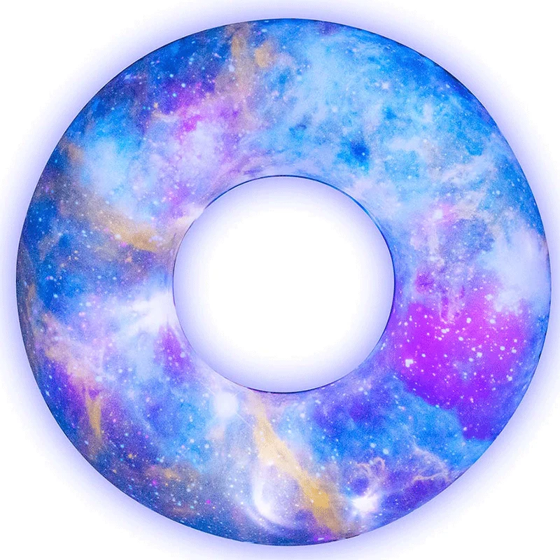 Anneau de nage galaxie illuminée