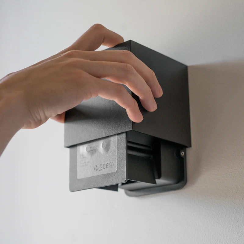 Hombli Smart Wall Light