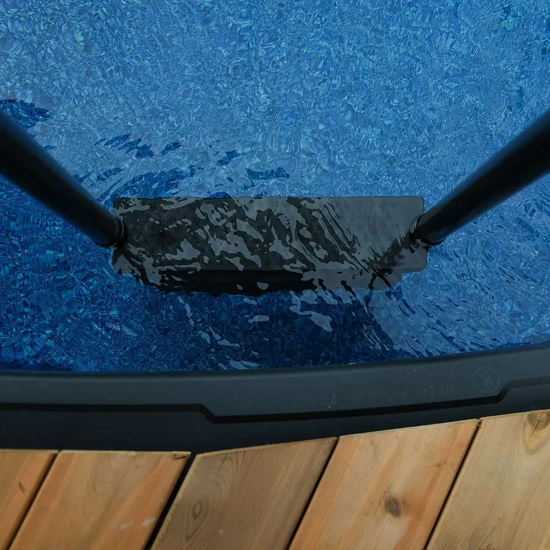 Échelle pour piscine hors terre