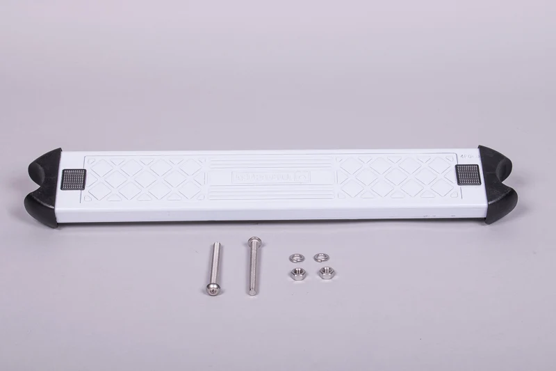 Peldaño para escalera de piscina AstralPool AISI-304 con tornillería