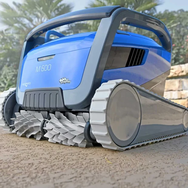 Aspirador de Piscina Eléctrico e Automático MAYTRONICS DOLPHIN M600 Active X6 limpa fundos robot