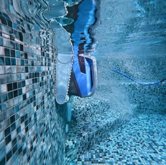 Robot Maytronics Dolphin M5500 Aspirador de Piscina Automático Electrico