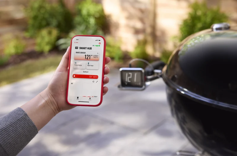 Hub inteligente com ecrã e booster Weber
