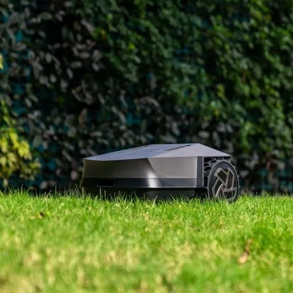 iSPEED – Tondeuse Robotisée Automatique pour Pelouse