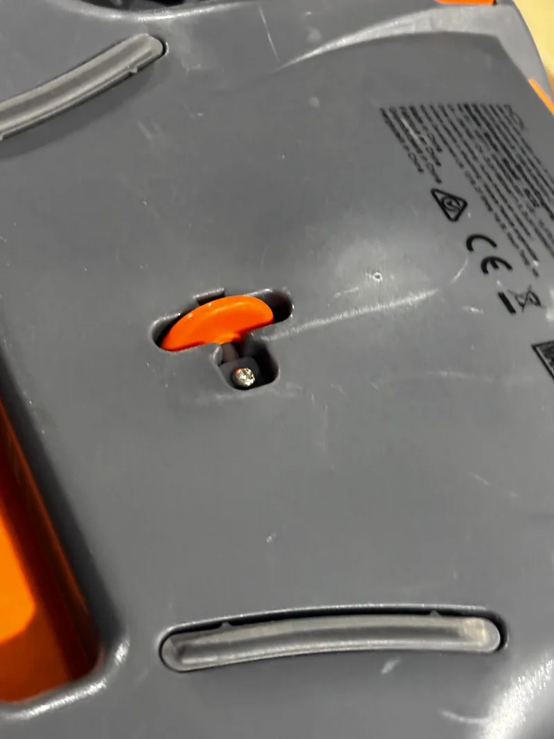 OUTLET Aspirador VEKTRO AUTO Limpa Fundos Bateria