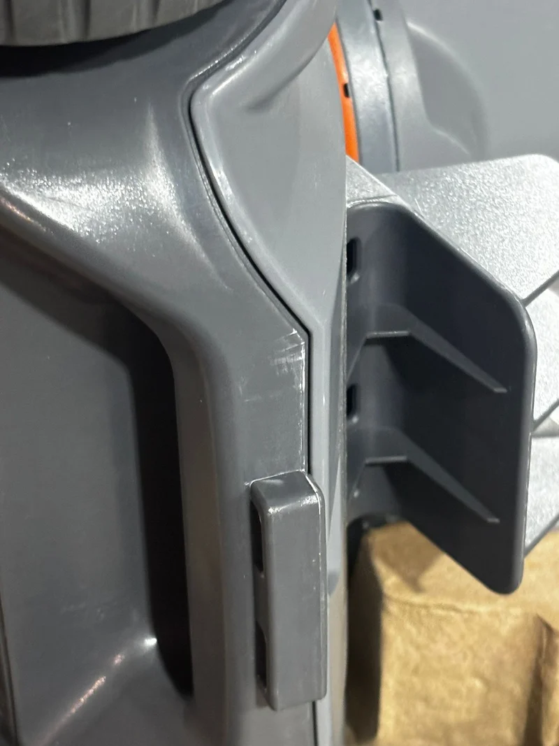 OUTLET Aspirador VEKTRO AUTO Limpa Fundos Bateria