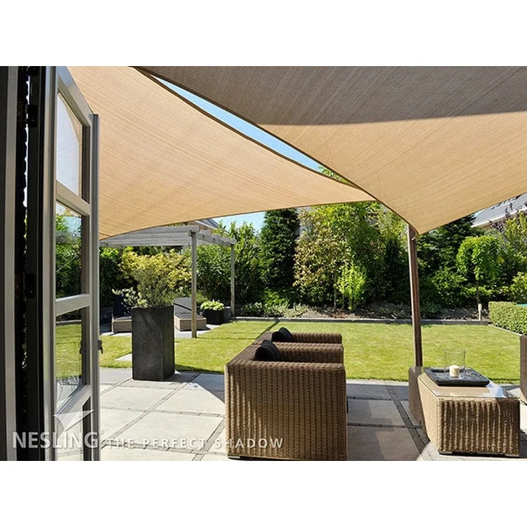 Toile d'ombrage triangle IMPERMEABLE 4M x 4M x 4M - Couleur Crème