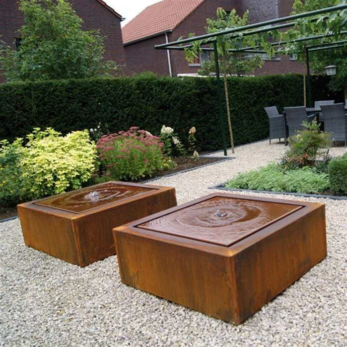 Table d'eau en acier corten 100 x 100 x 40CM - Avec 1 fontaine + LED