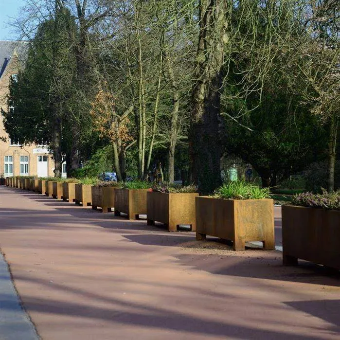 Jardinière en corten - Andes avec pieds 1.2m x 0.4m x 0,8m