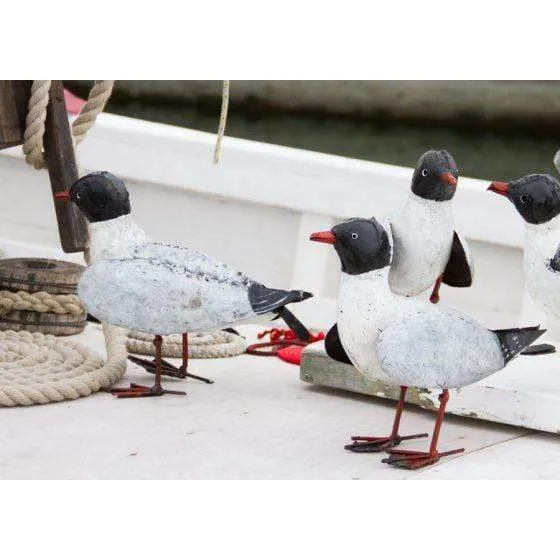 Mouette au sol ailes fermées - Oiseau décoratif en métal recyclé