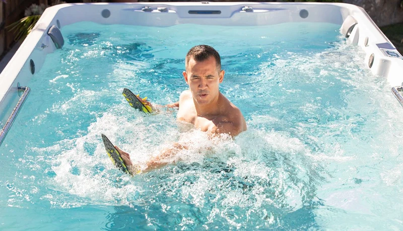 R500 · Endless Pools