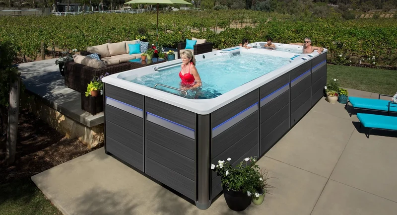 E2000 · Endless Pools