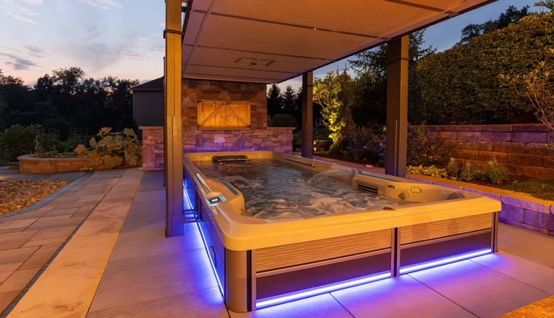 E700 · Endless Pools
