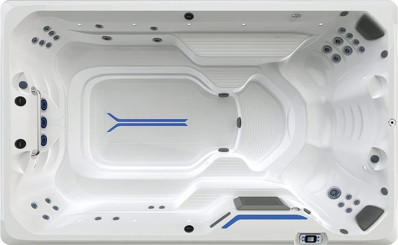 R220 · Endless Pools