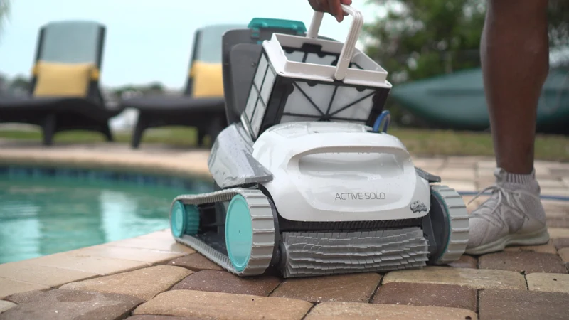 Dolphin Active Solo Open Box – Robot nettoyeur piscine – Vente finale