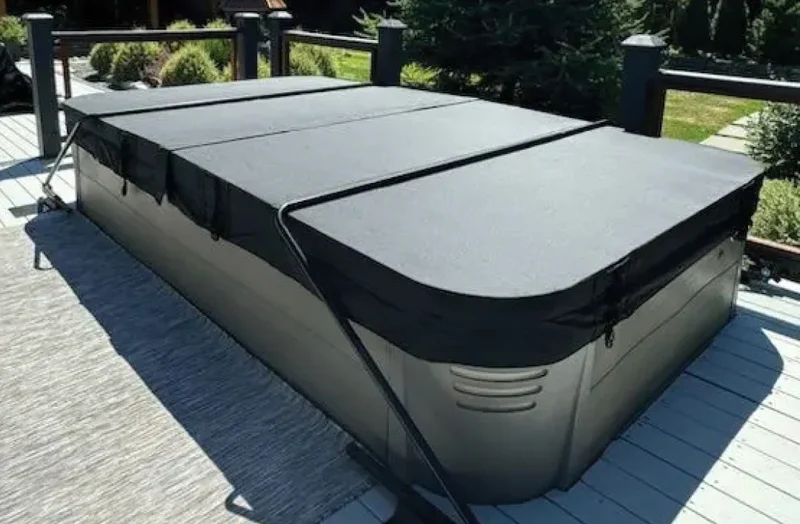 Couvert pour Swim Spa Calspas 93" x 151" (4 sections) – Gris Foncé Cal Armor