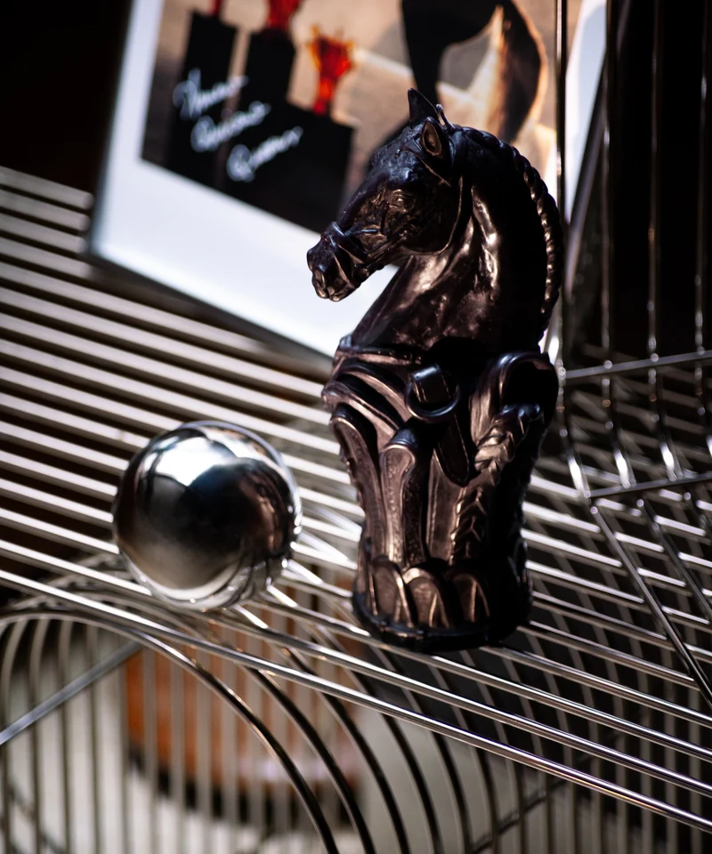 Rêve Equestre Bougie sculptée cavalier d'échec noire