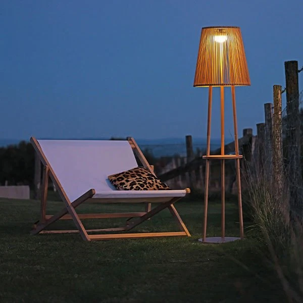 Lampadaire bois solaire Lamp Solar Mobil