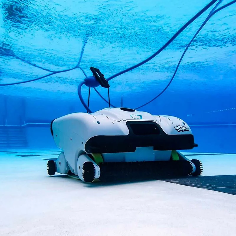 Dolphin C7 Robot limpiafondos para piscina pública