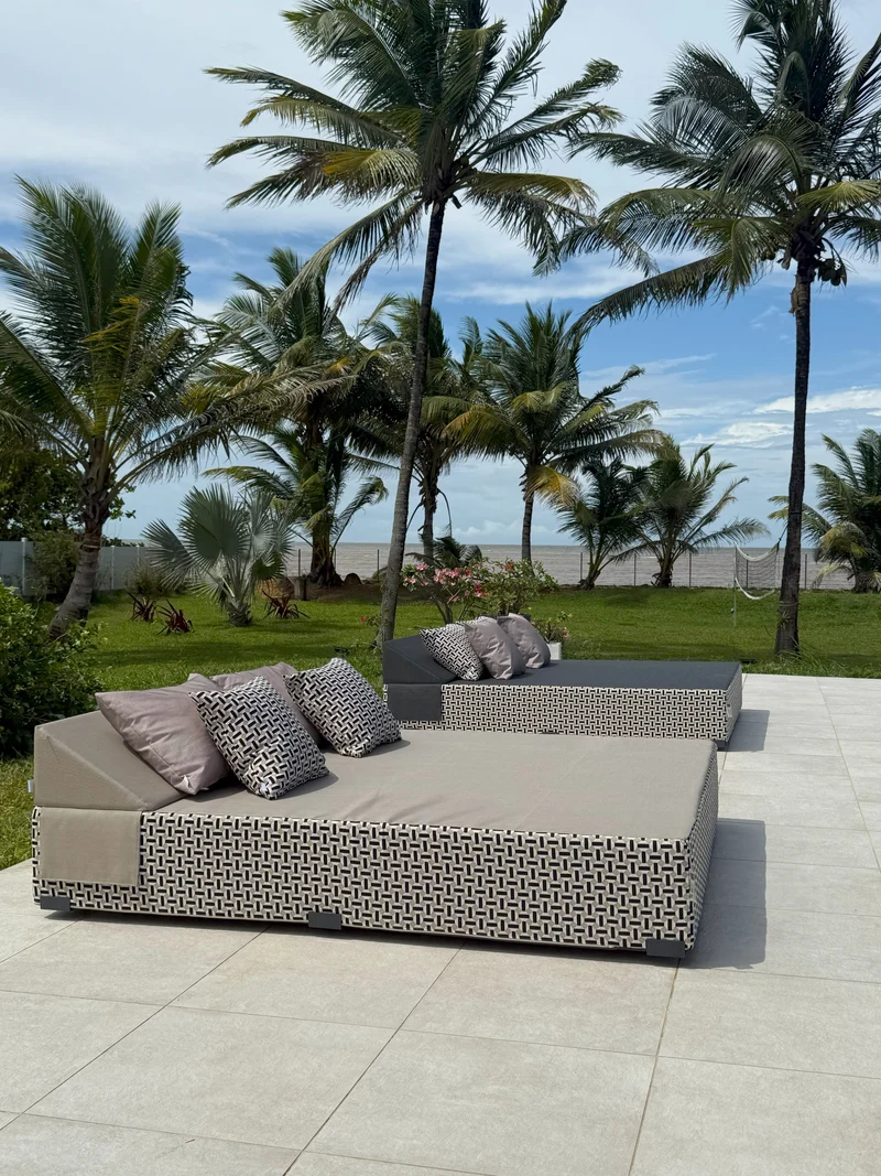 BED DE PLAGE ET PISCINE "MONTAGNE" - Cozip