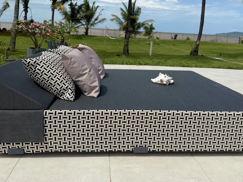 BED DE PLAGE ET PISCINE "MONTAGNE" - Cozip