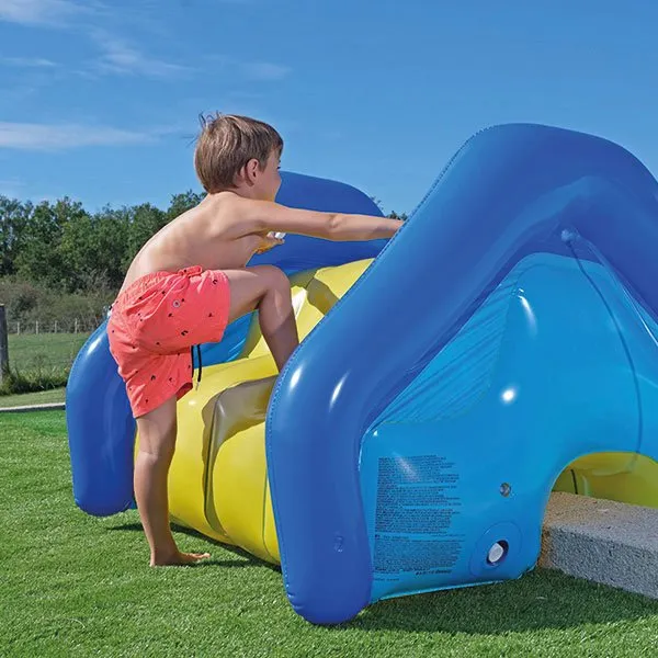 Toboggan géant piscine