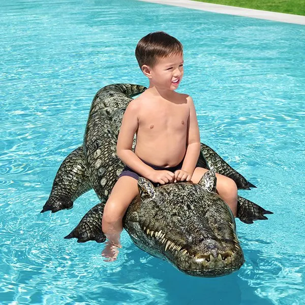Crocodile gonflable piscine