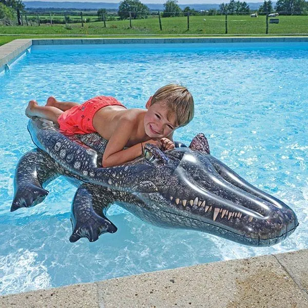 Crocodile gonflable piscine