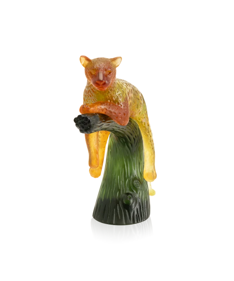 Panthère sur arbre Ambre et vert