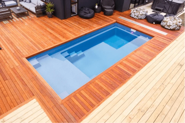 Nouveauté - Piscine creusée en fibre de verre - Enchantment